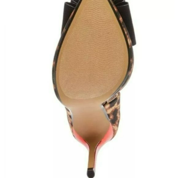 Betsy Johnson Prince-P Leopard Heels -7 - Picture 2 of 8